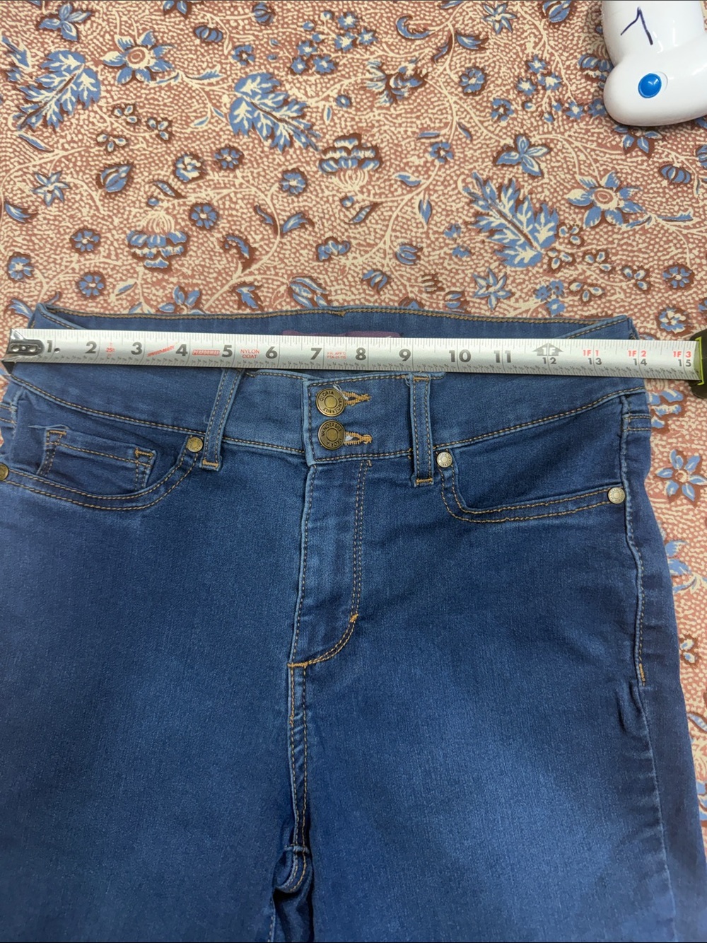 Gloria Vanderbilt Mid-Rise Straight Leg Jeans in Deep Blue - Picture 13 of 15